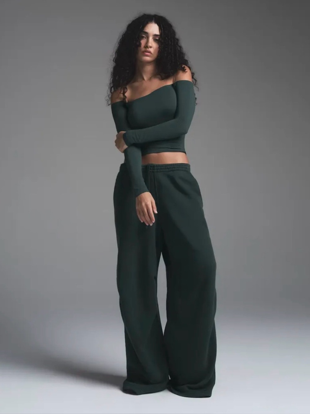 SKIMS Vintage Fleece Straight Leg Pant in Cypress Green Small